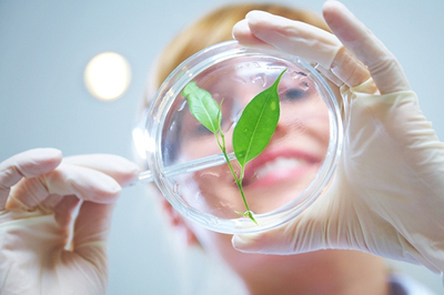 美膚寶 攜手科技，共創(chuàng)美容研發(fā)新篇章